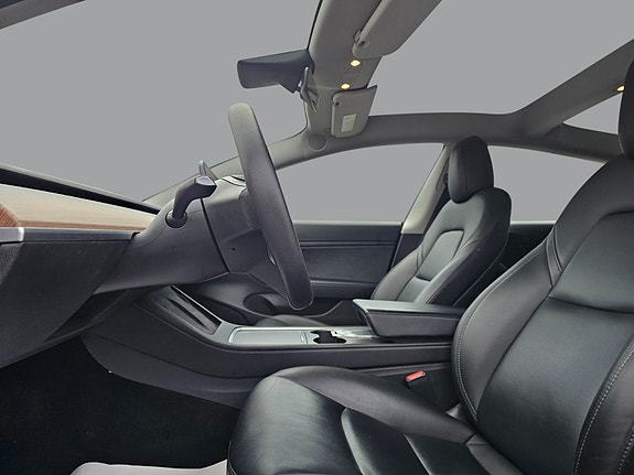 Tesla Model 3 5 of 22