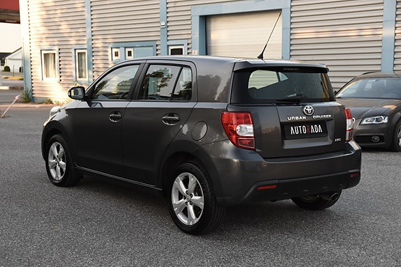 Toyota Urban Cruiser 4 of 14