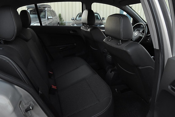 Opel Astra 7 of 14