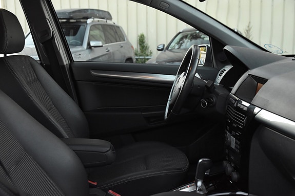 Opel Astra 6 of 14