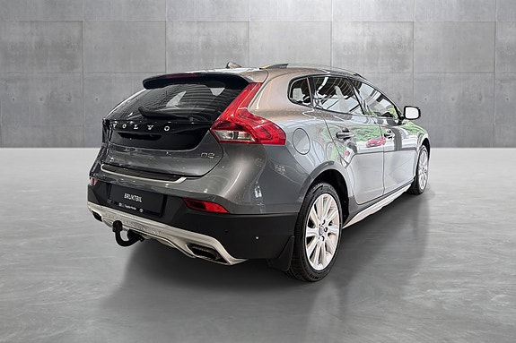Volvo V40 Cross Country 5 of 26