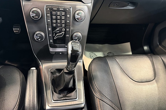 Volvo V40 Cross Country 25 of 26