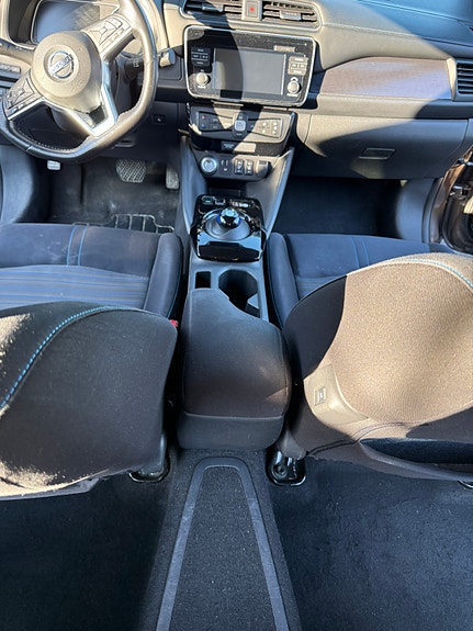 Nissan Leaf 14 of 21