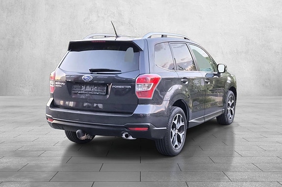 Subaru Forester 11 of 30