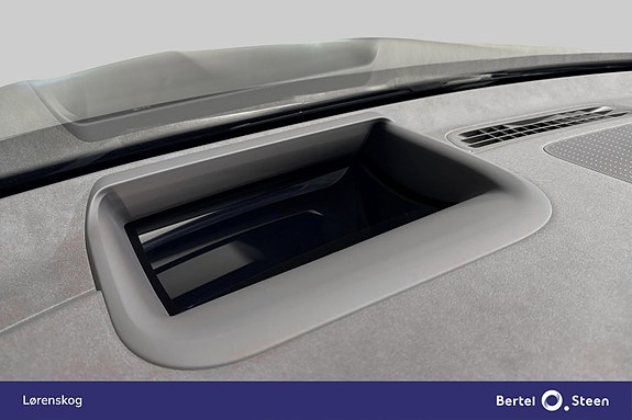 Mercedes-Benz EQE SUV 10 of 30