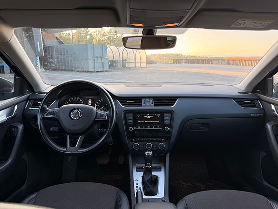 Skoda Octavia 12 of 28