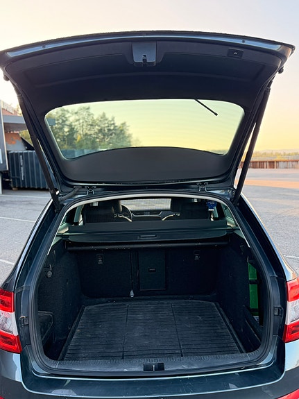 Skoda Octavia 11 of 28