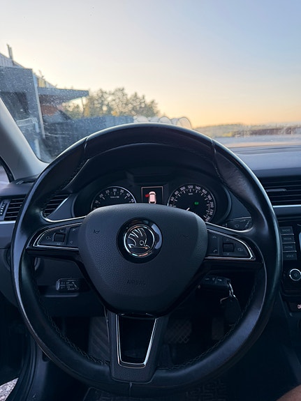 Skoda Octavia 15 of 28