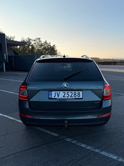 Skoda Octavia 5 of 28