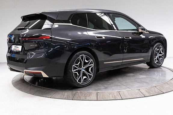 BMW iX 7 of 30