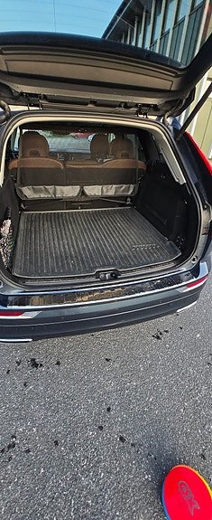 Volvo XC60 7 of 19