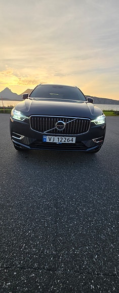 Volvo XC60 3 of 19