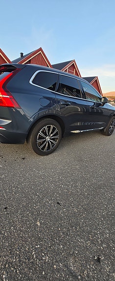 Volvo XC60 8 of 19