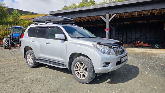 Toyota Land Cruiser 8 of 25