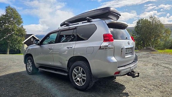 Toyota Land Cruiser 4 of 25