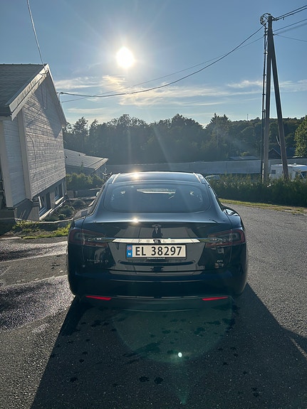Tesla Model S 6 of 22