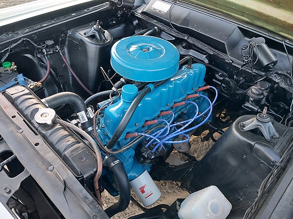 Ford Fairlane 6 of 26
