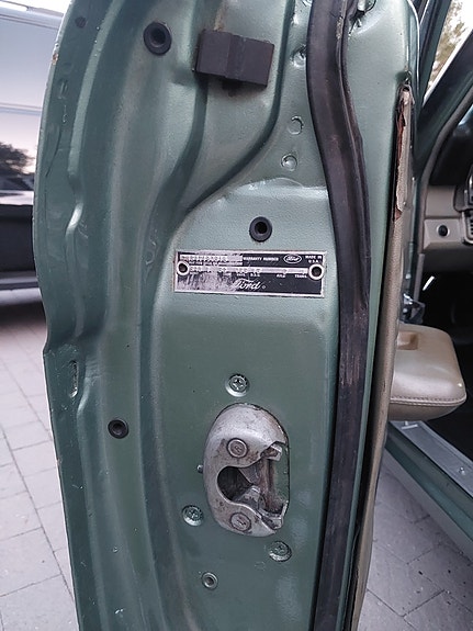 Ford Fairlane 17 of 26