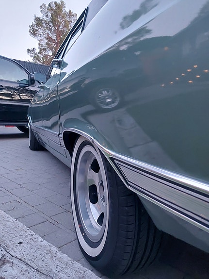 Ford Fairlane 18 of 26