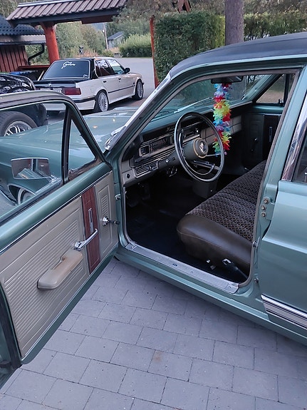 Ford Fairlane 16 of 26