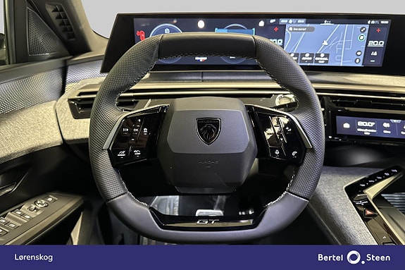 Peugeot e-3008 15 of 28
