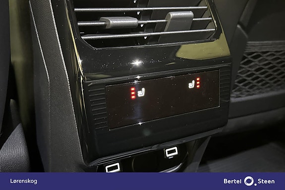 Peugeot e-3008 13 of 28