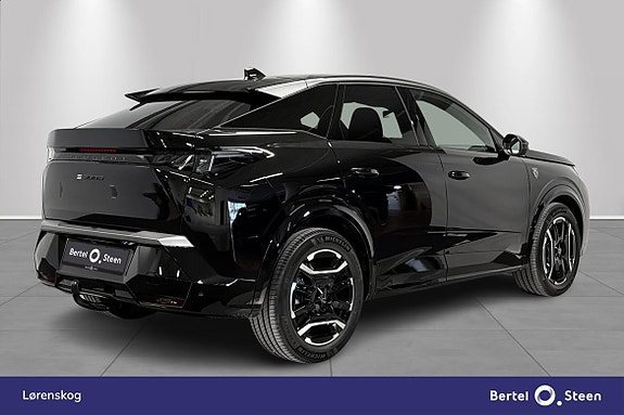 Peugeot e-3008 5 of 28