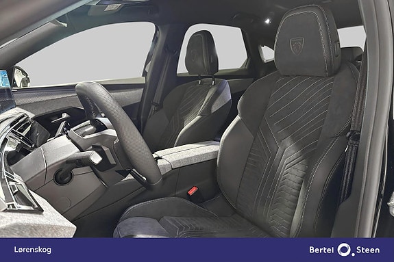 Peugeot e-3008 10 of 28
