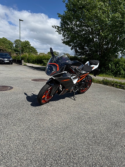 KTM RC 125 11 of 12