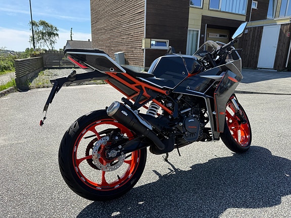 KTM RC 125 9 of 12