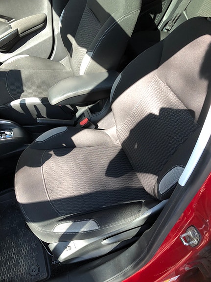 Peugeot 208 9 of 15