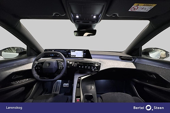 Peugeot e-3008 14 of 28