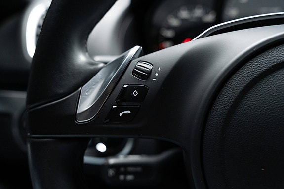 Porsche Cayman S 18 of 30