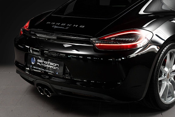 Porsche Cayman S 10 of 30