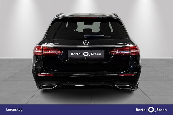 Mercedes-Benz E300 de 4 of 29