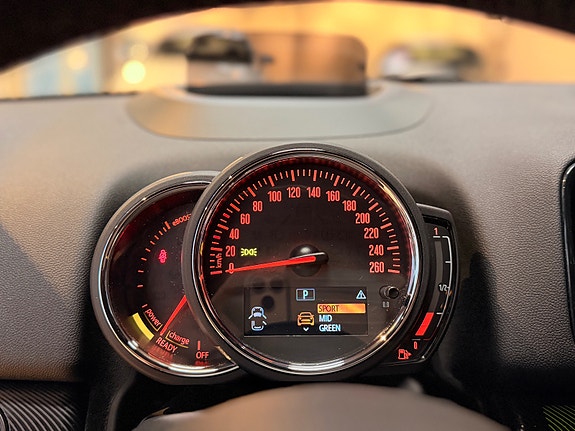 MINI Countryman Cooper SE 18 of 30