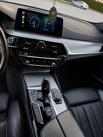 BMW 530e 15 of 30