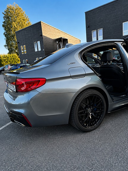 BMW 530e 29 of 30