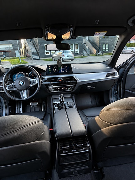 BMW 530e 12 of 30
