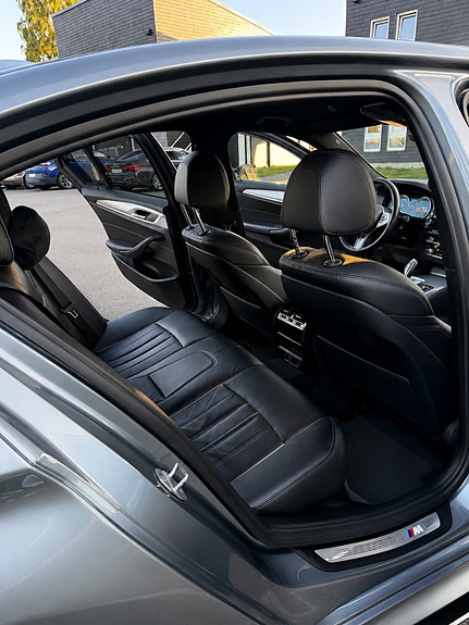 BMW 530e 27 of 30