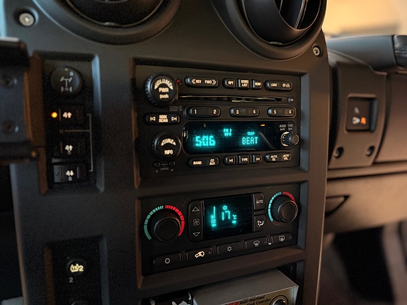 Hummer H2 20 of 26
