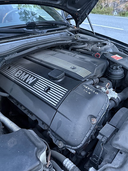 BMW 330Ci 19 of 23
