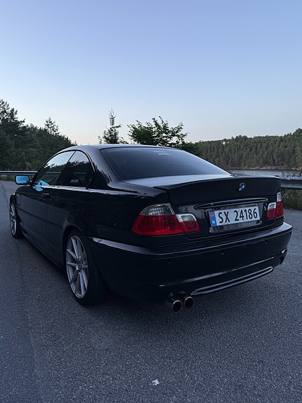 BMW 330Ci 7 of 23