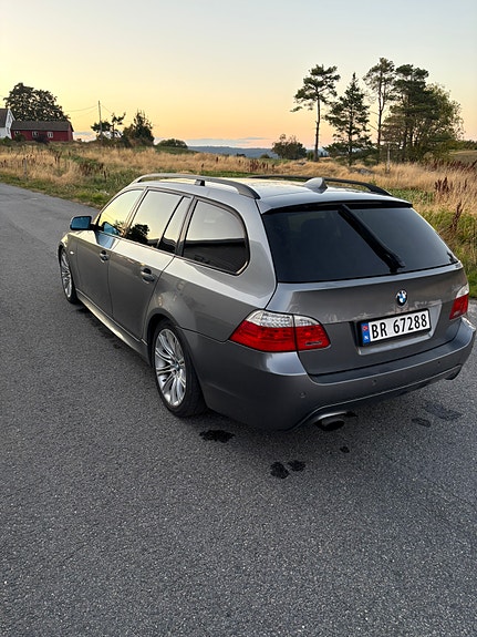 BMW 520d 4 of 11