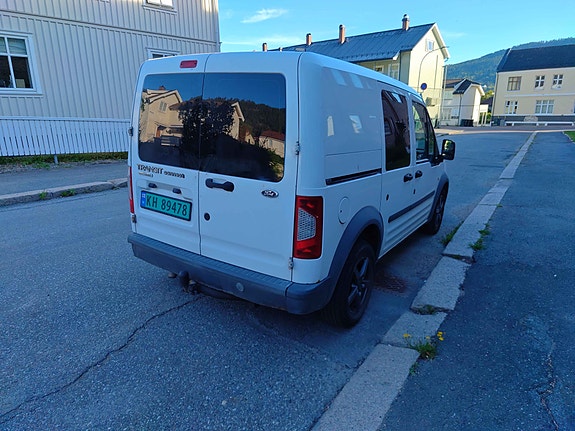 Ford Transit Connect 11 of 15