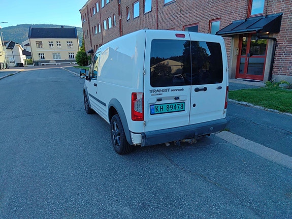 Ford Transit Connect 3 of 15