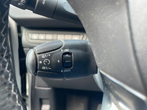 Peugeot 2008 21 of 25