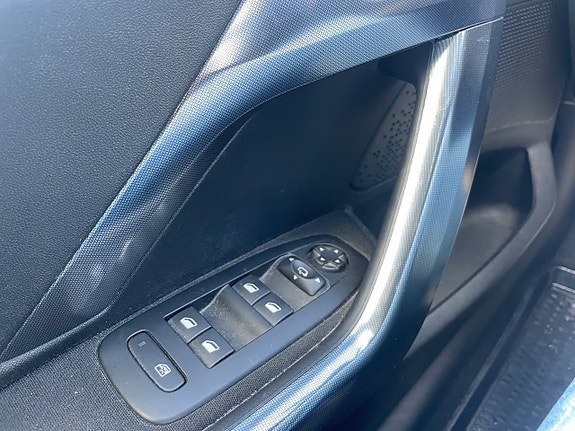 Peugeot 2008 25 of 25