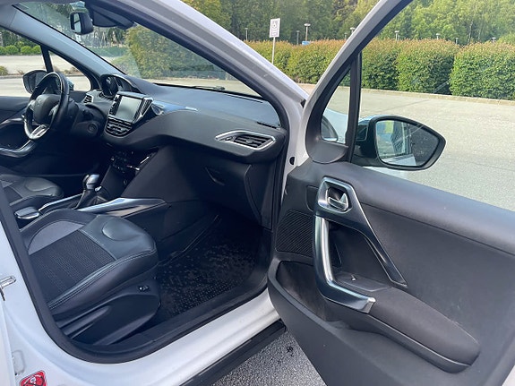 Peugeot 2008 8 of 25