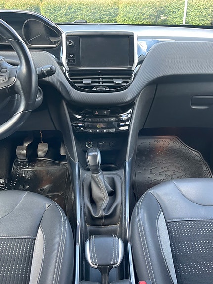 Peugeot 2008 11 of 25